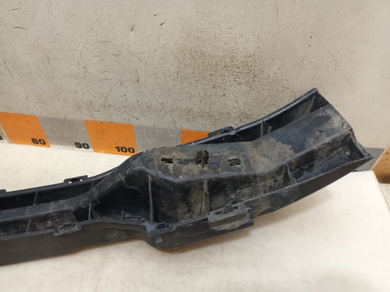 Усилитель переднего бампера