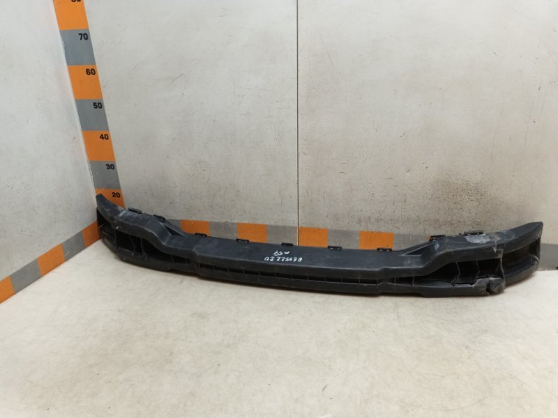 Усилитель переднего бампера