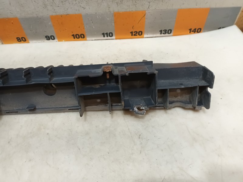 Усилитель заднего бампера