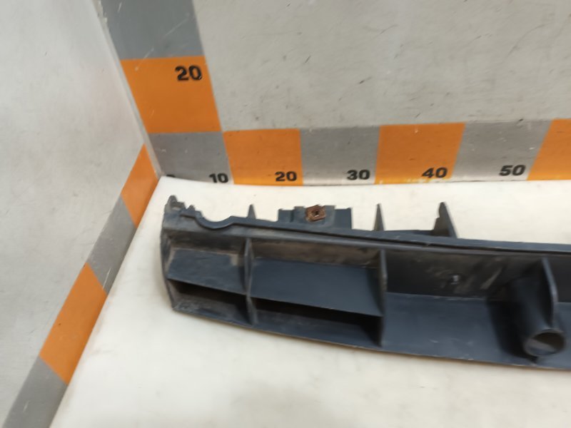 Усилитель заднего бампера