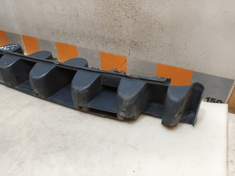 Усилитель заднего бампера