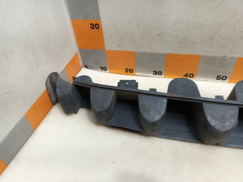 Усилитель заднего бампера