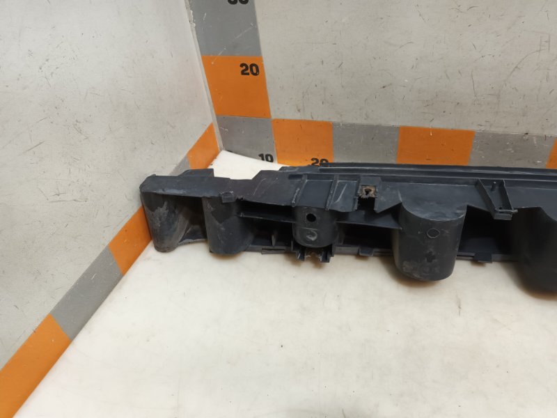 Усилитель заднего бампера