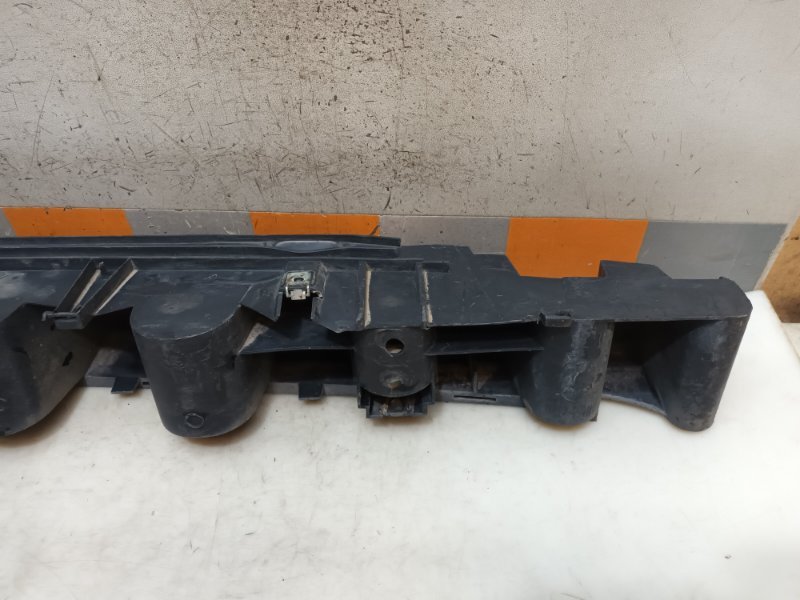 Усилитель заднего бампера