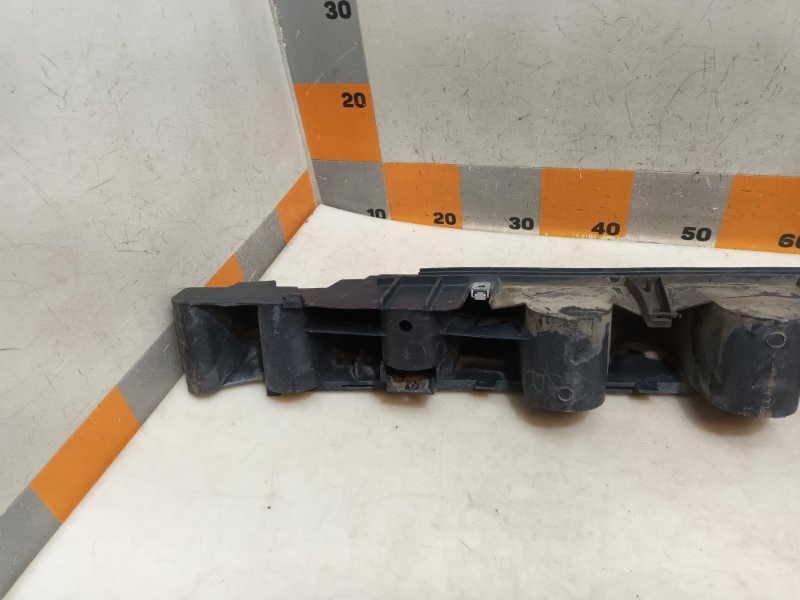 Усилитель заднего бампера