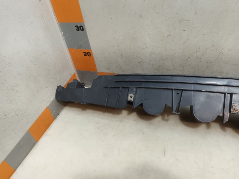 Усилитель заднего бампера