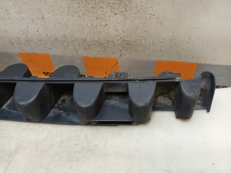 Усилитель заднего бампера