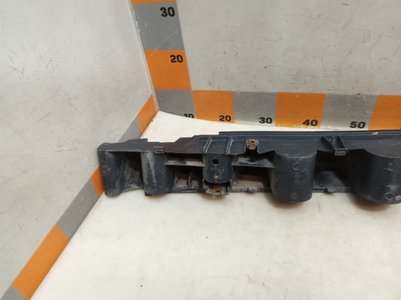 Усилитель заднего бампера