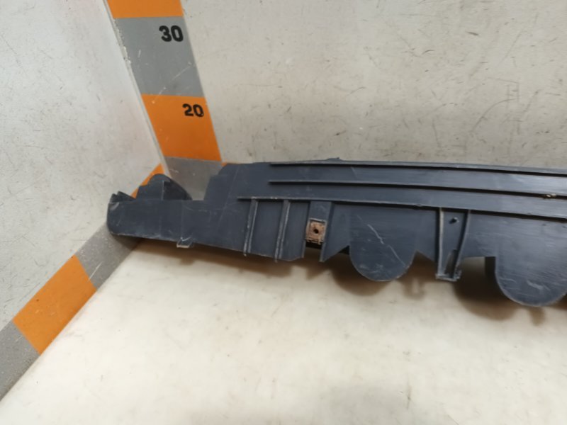 Усилитель заднего бампера