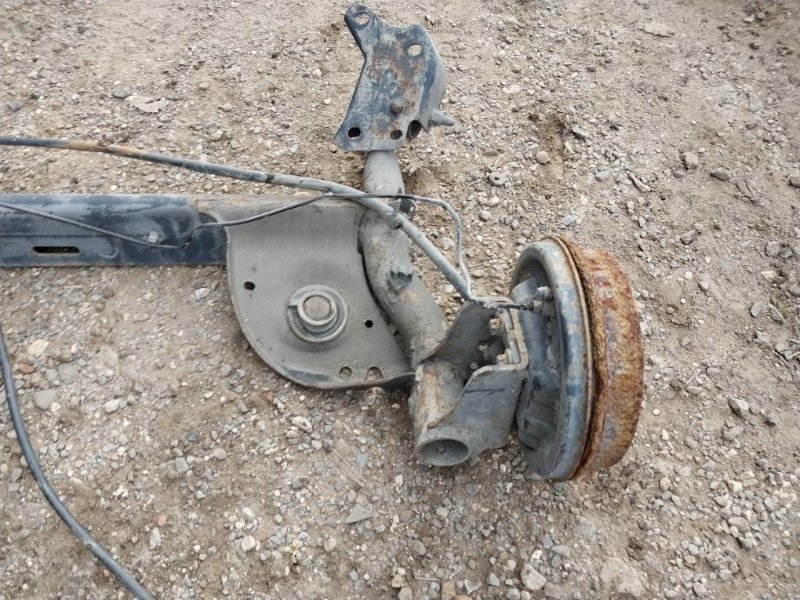 Балка задняя