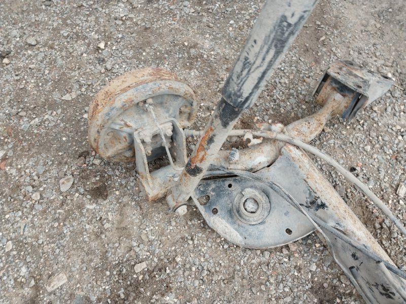 Балка задняя