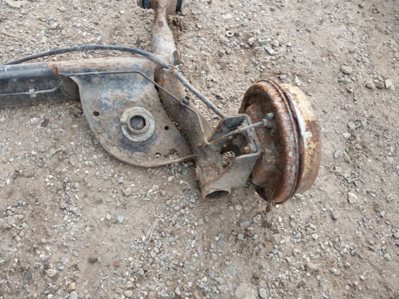 Балка задняя