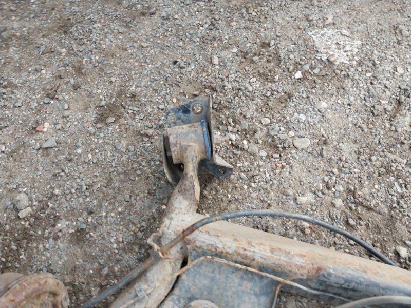 Балка задняя