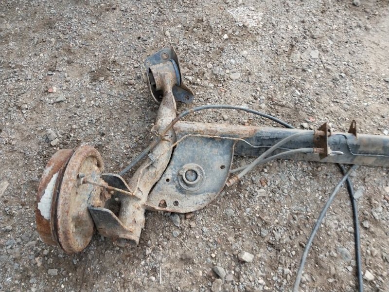 Балка задняя