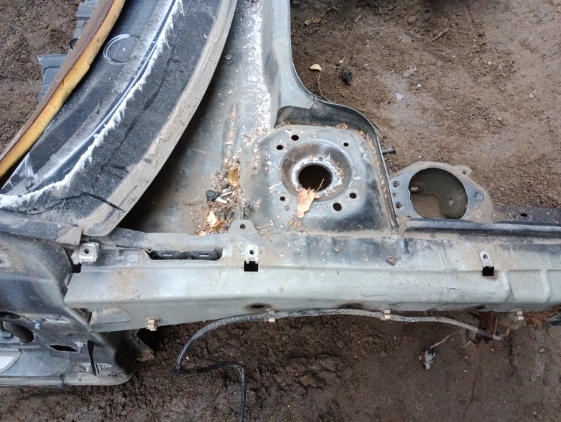 Лонжерон передний правый