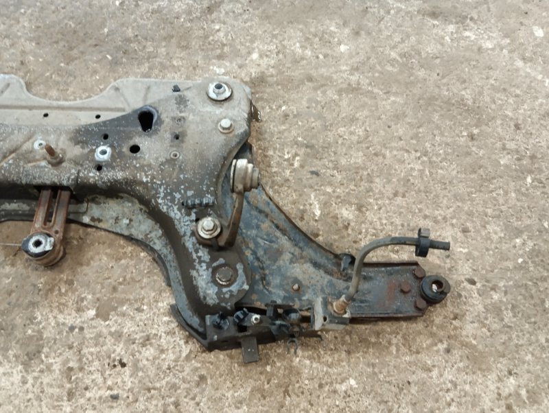 Балка подмоторная