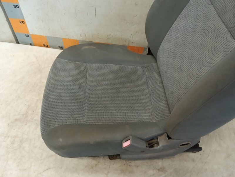 Сиденье переднее правое