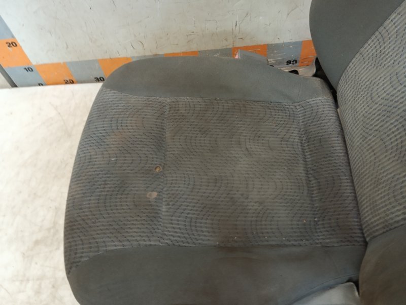 Сиденье переднее левое