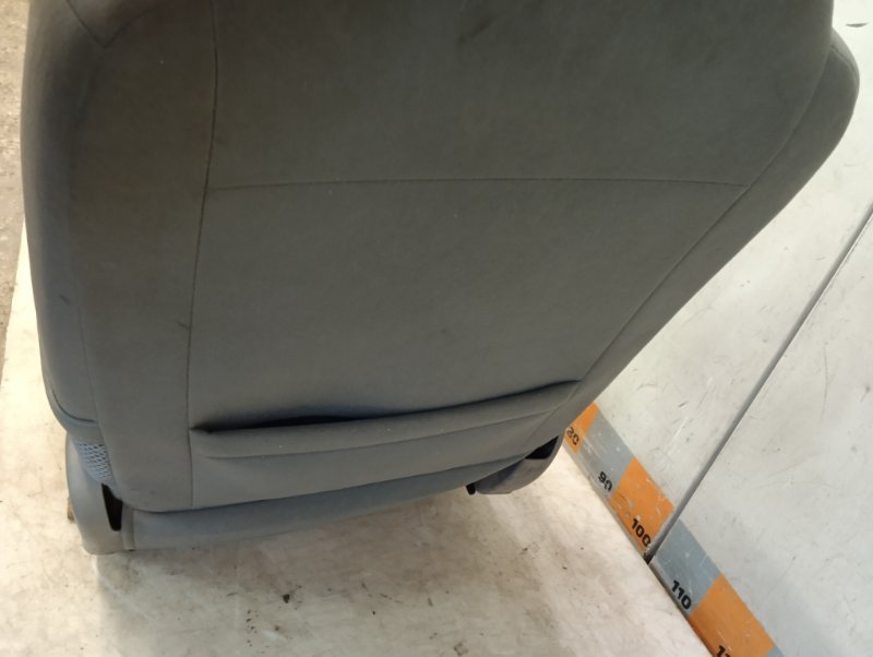 Сиденье переднее левое