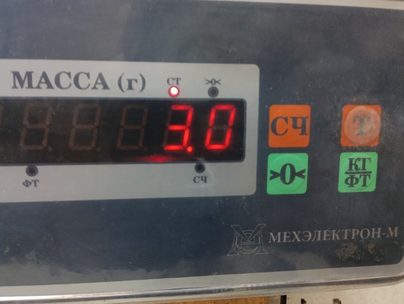 Стекло двери передней правой