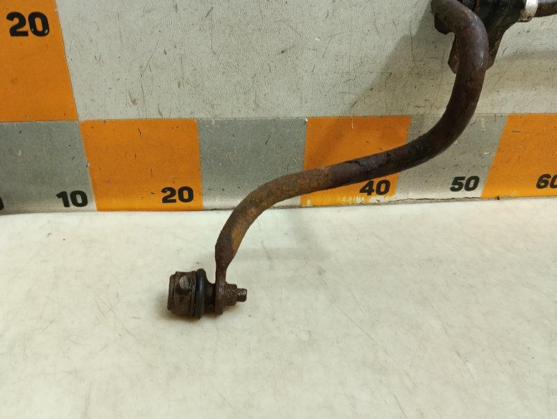 Стабилизатор передний