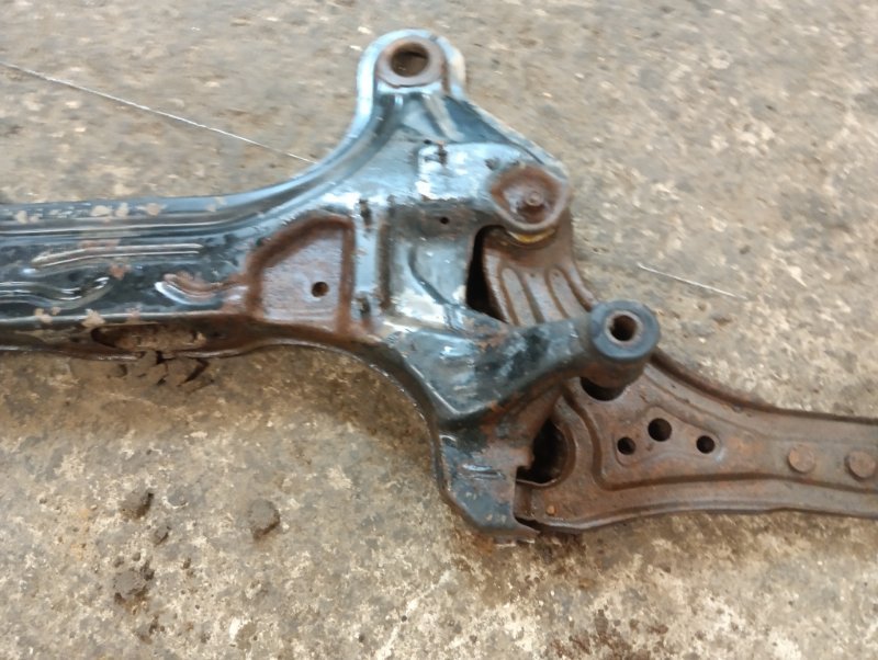 Балка подмоторная