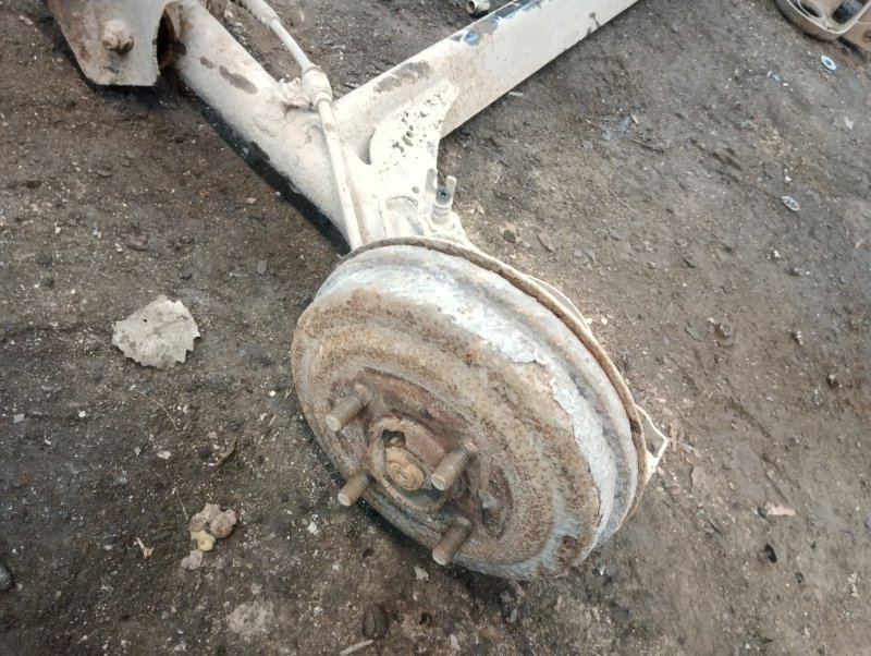 Балка задняя