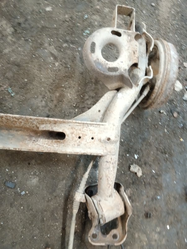 Балка задняя