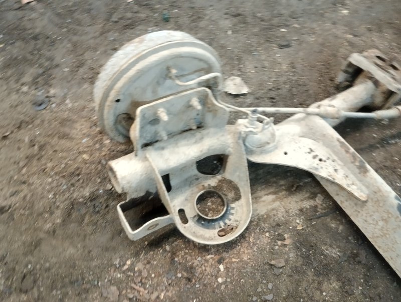 Балка задняя