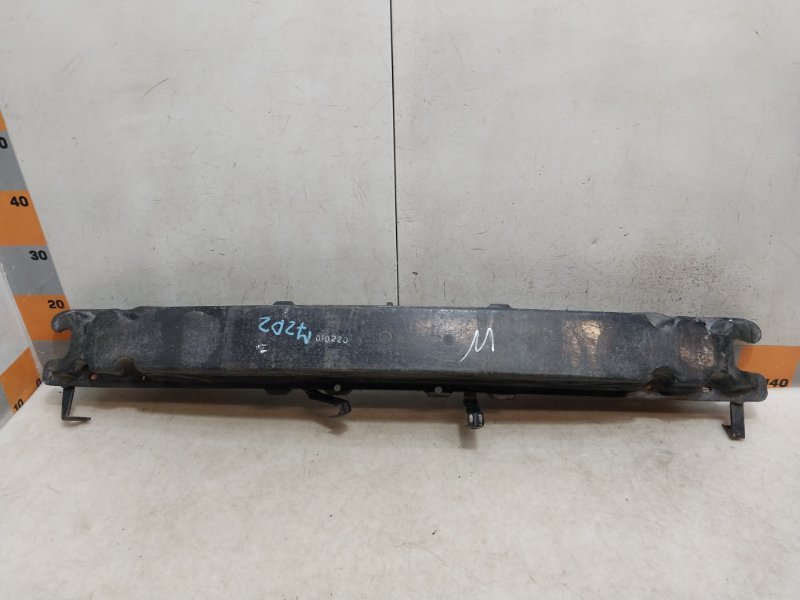 Усилитель переднего бампера