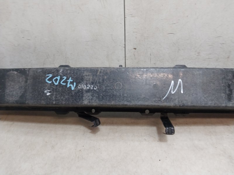 Усилитель переднего бампера