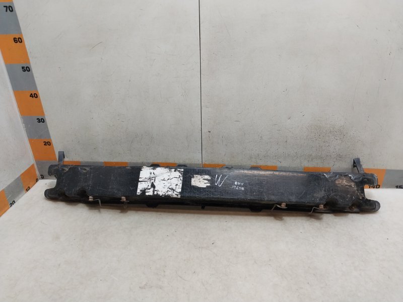 Усилитель переднего бампера