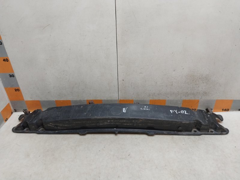 Усилитель переднего бампера