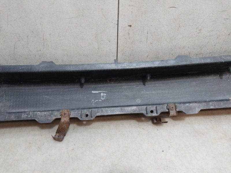 Усилитель переднего бампера