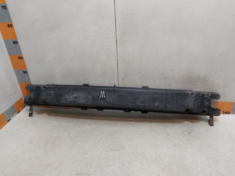 Усилитель переднего бампера