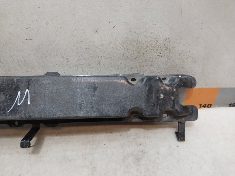 Усилитель переднего бампера