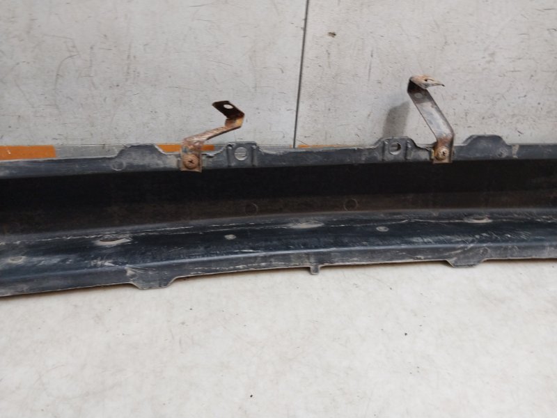 Усилитель переднего бампера