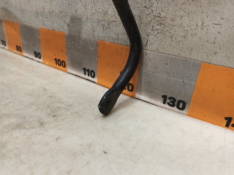 Стабилизатор передний