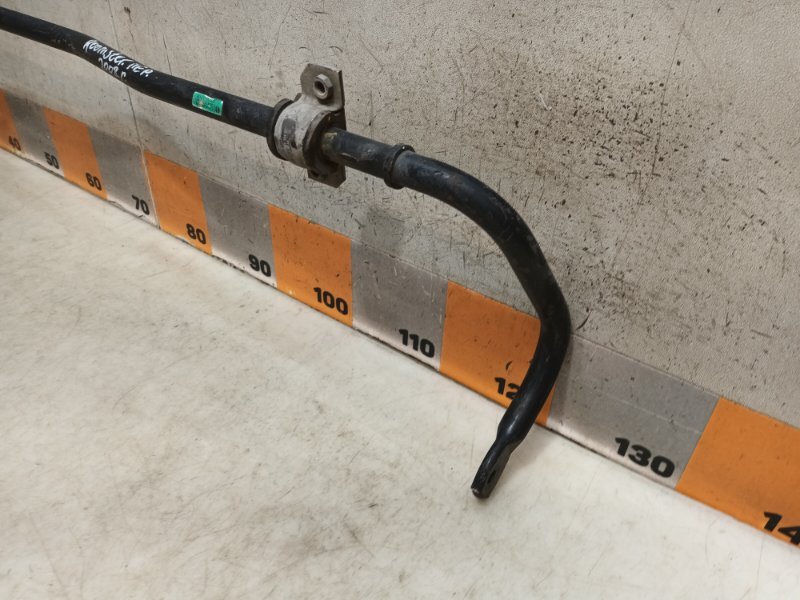 Стабилизатор передний