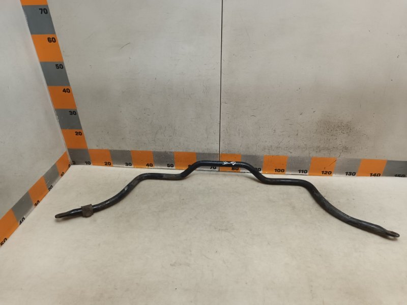 Стабилизатор передний