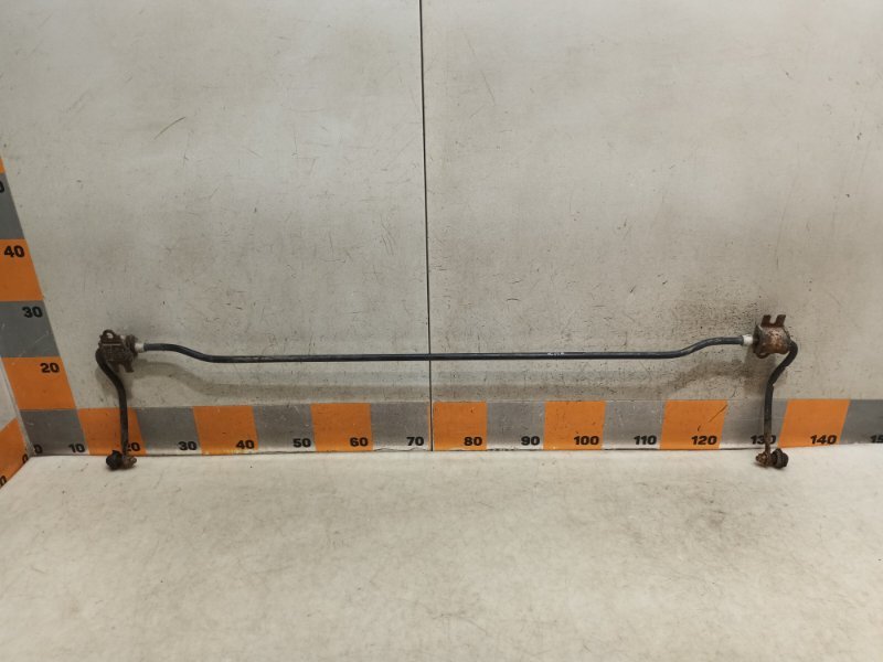 Стабилизатор задний