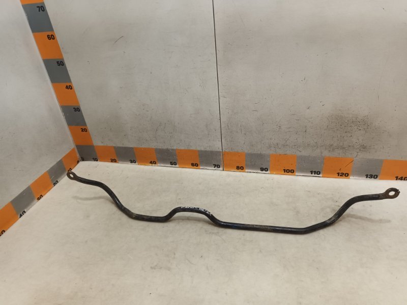 Стабилизатор передний