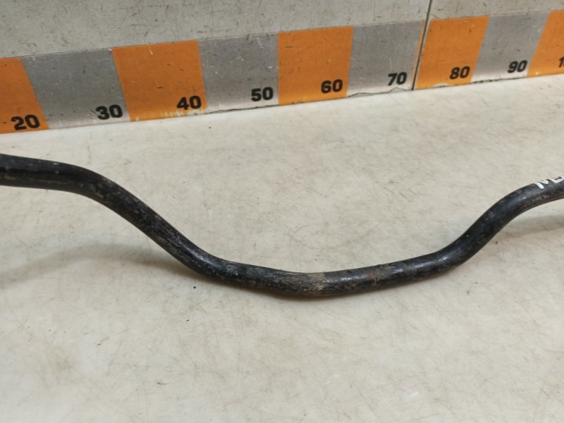 Стабилизатор передний