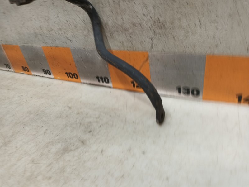 Стабилизатор передний