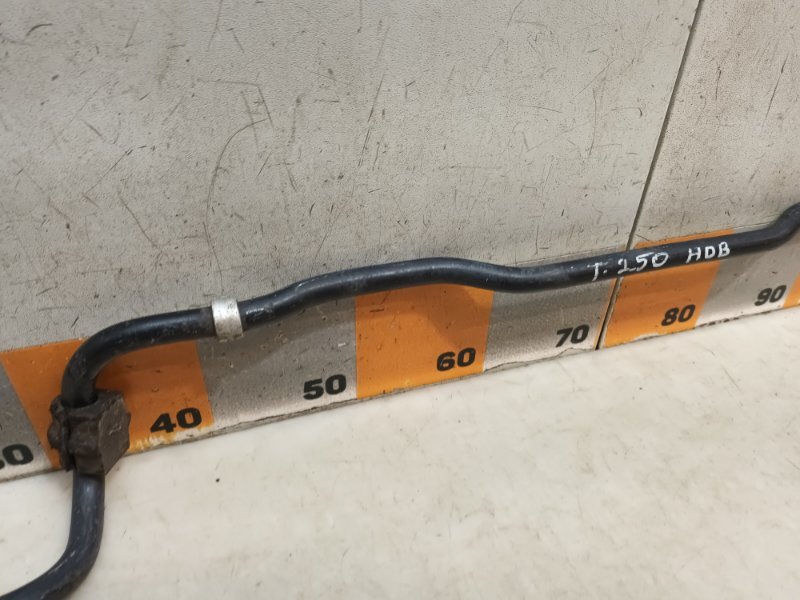 Стабилизатор передний