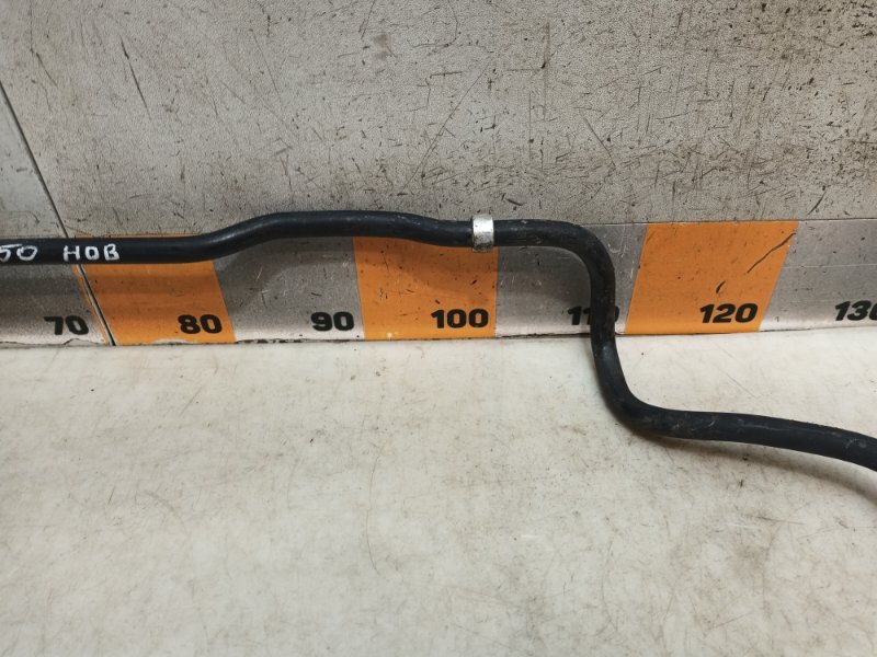 Стабилизатор передний