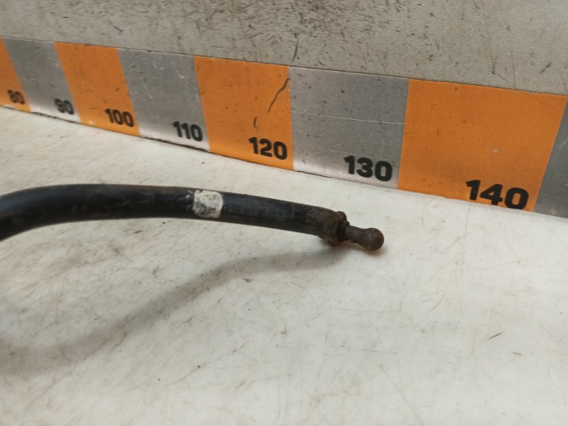 Стабилизатор передний