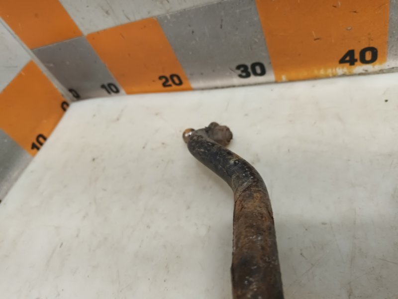 Стабилизатор передний