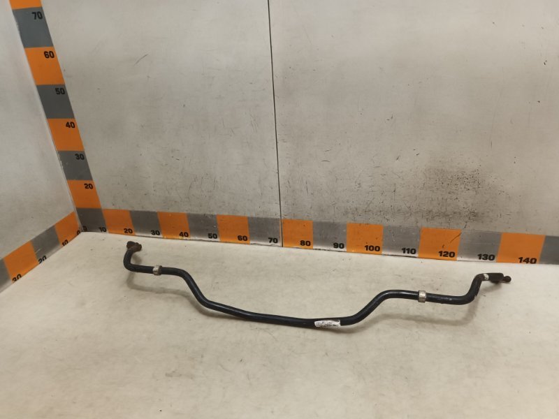 Стабилизатор передний