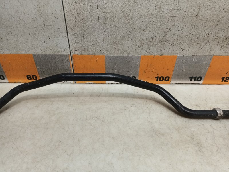 Стабилизатор передний